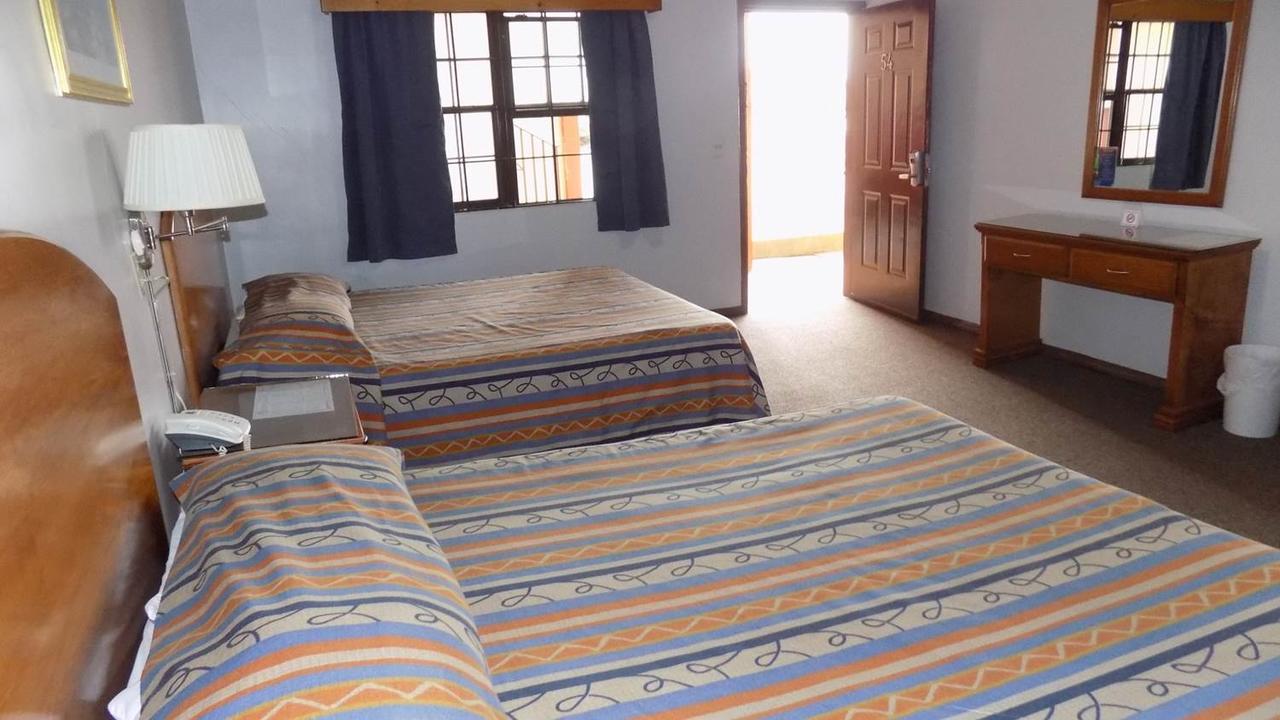Hotel Del Camino Cuauhtémoc المظهر الخارجي الصورة