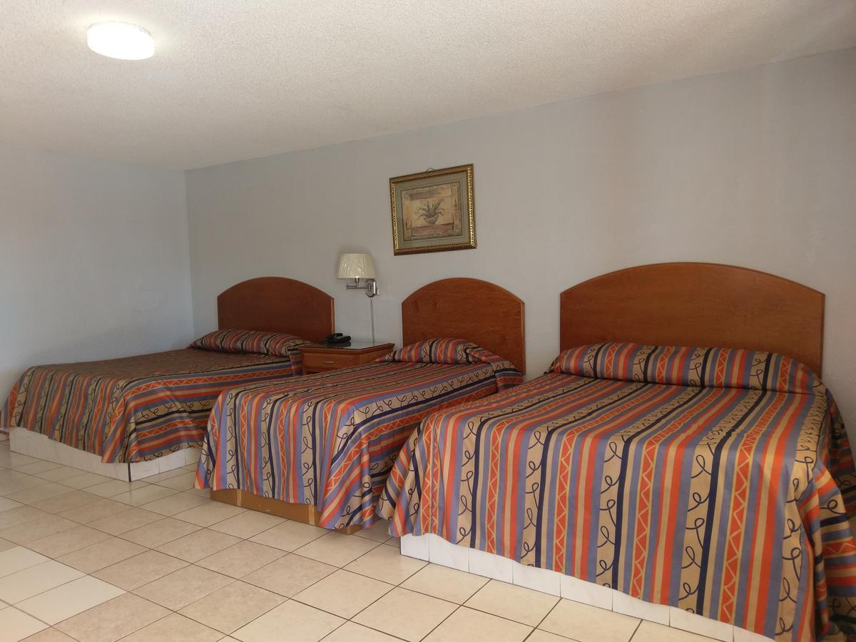 Hotel Del Camino Cuauhtémoc المظهر الخارجي الصورة