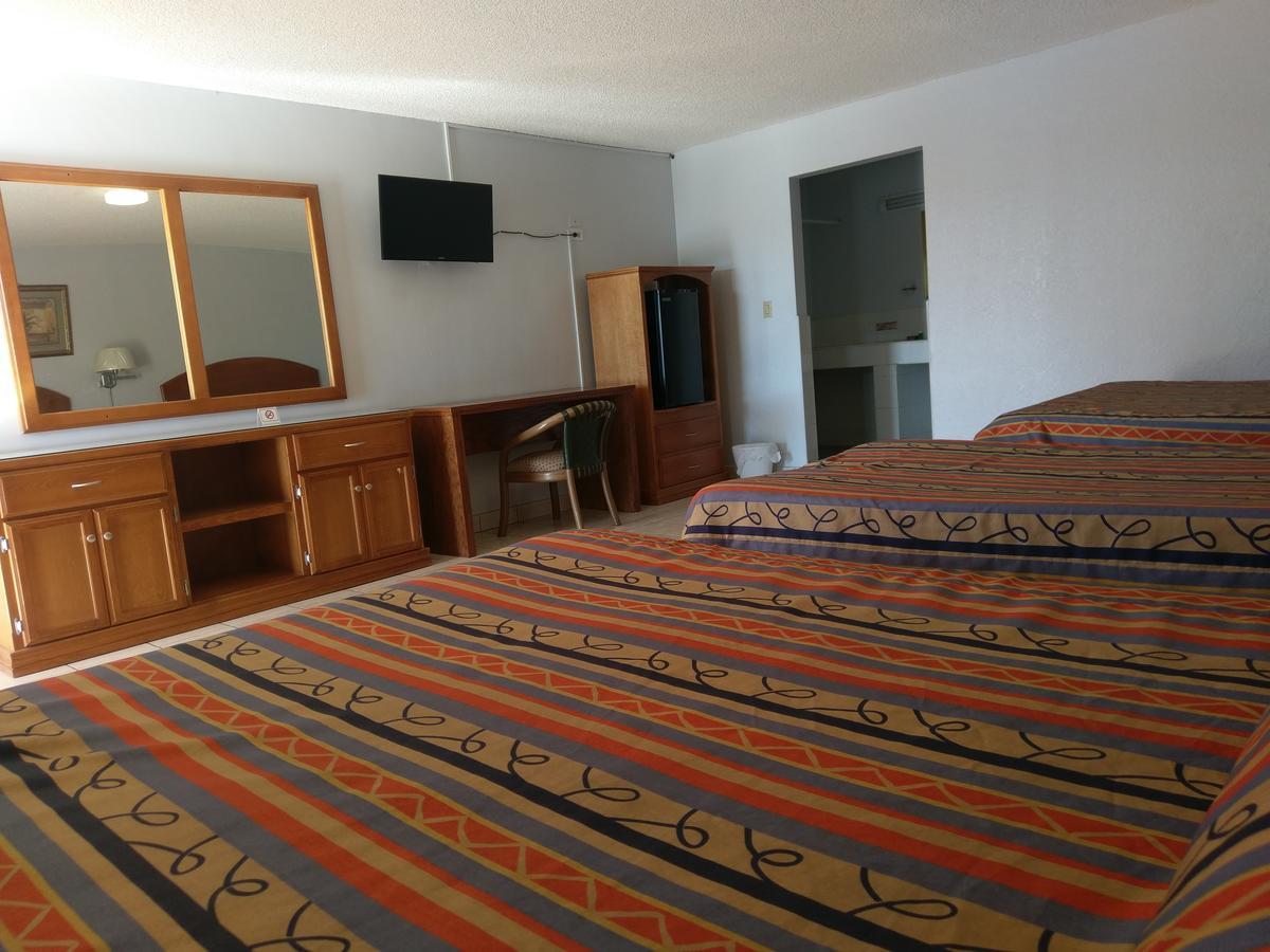 Hotel Del Camino Cuauhtémoc المظهر الخارجي الصورة